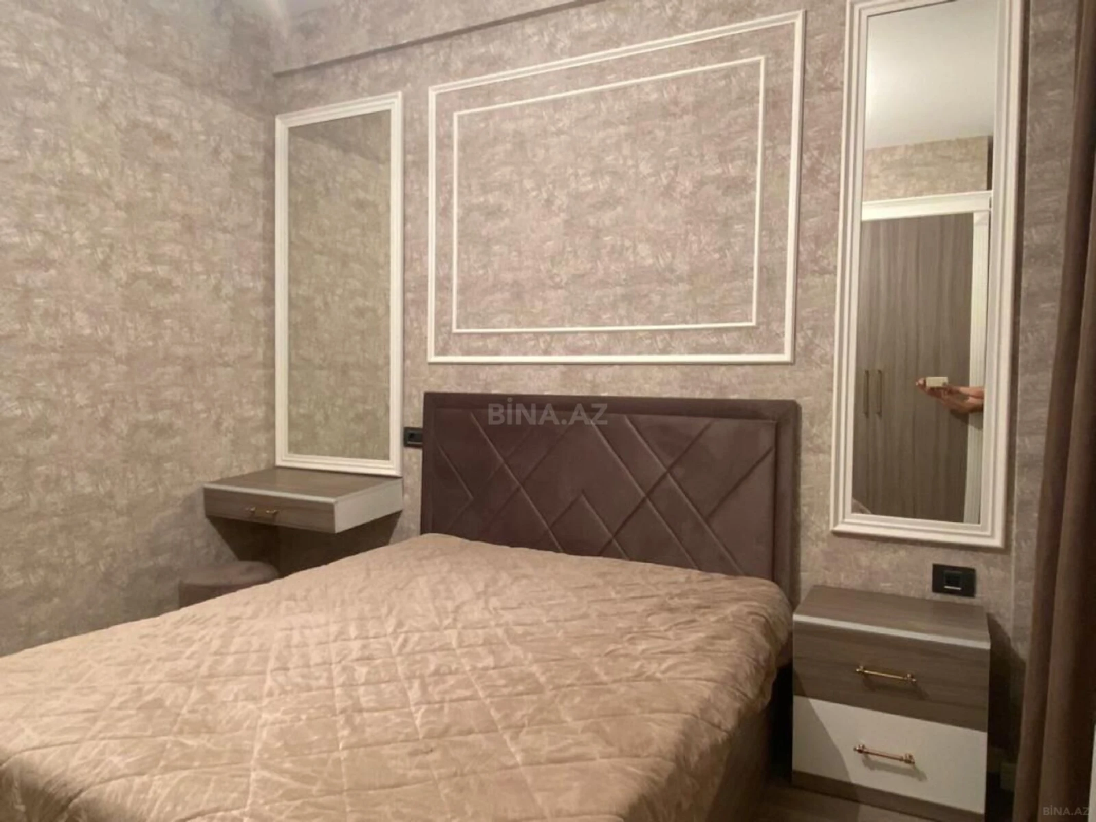 Kirayə verilir 2 otaqlı mənzil 75 m²