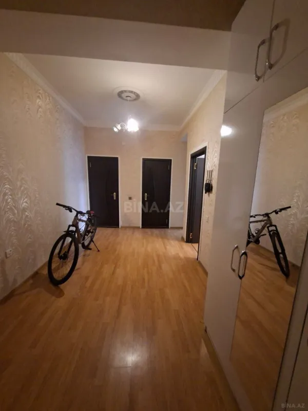 Satılır 2 otaqlı mənzil 70 m²