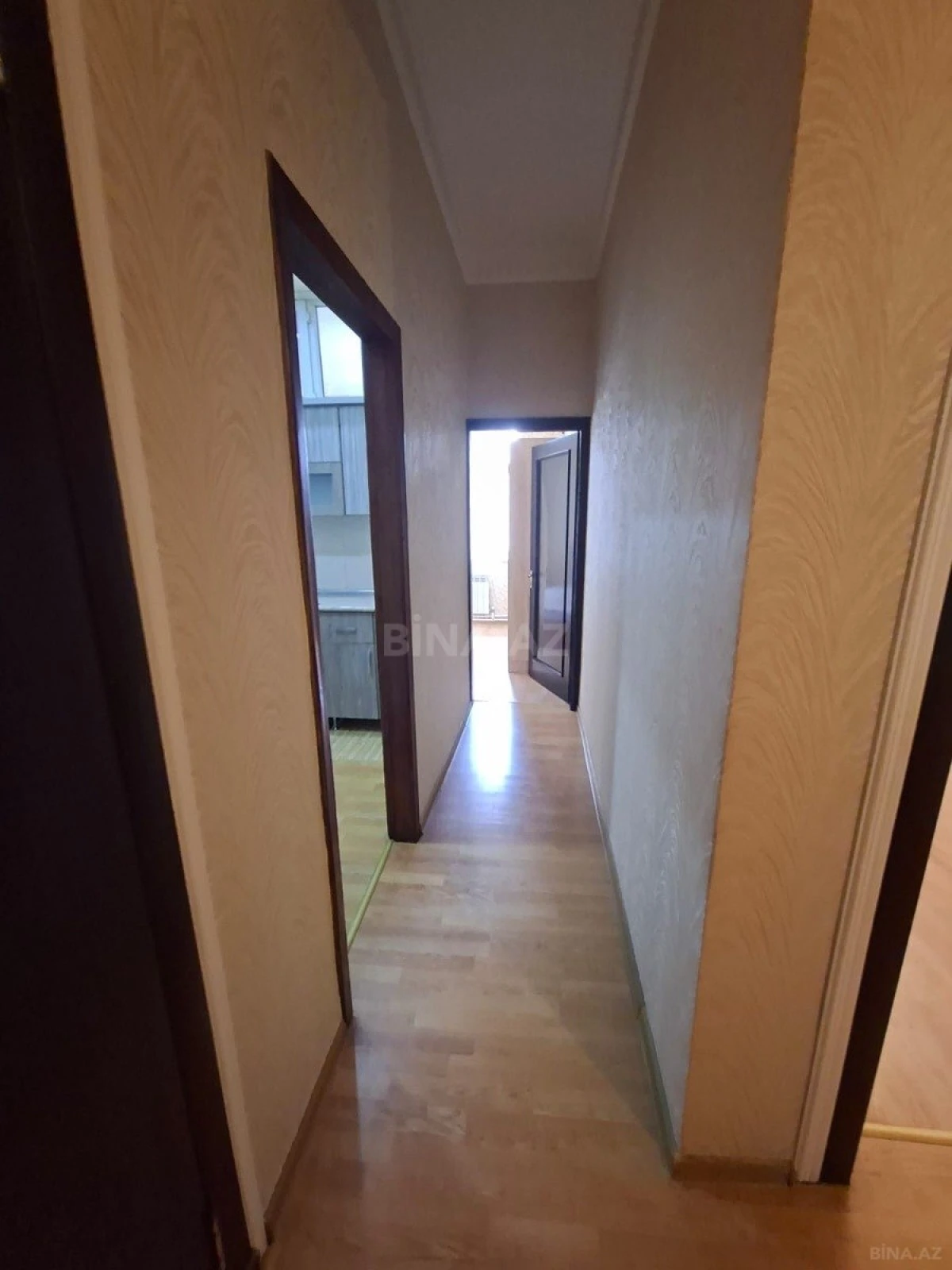 Satılır 2 otaqlı mənzil 70 m²