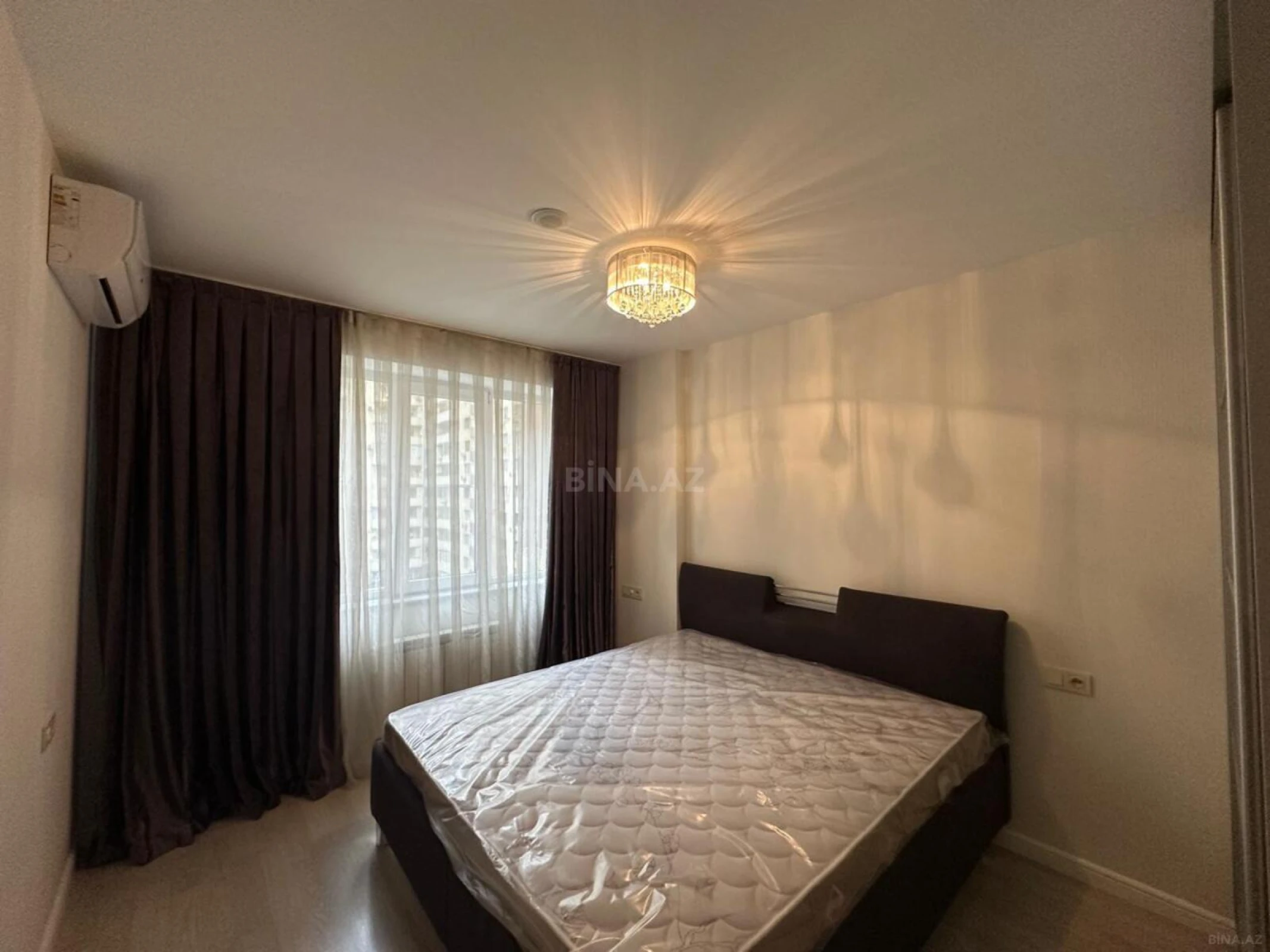 Kirayə verilir 2 otaqlı mənzil 75 m²