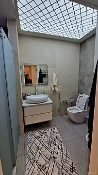 Satılır 2 otaqlı mənzil 63 m²