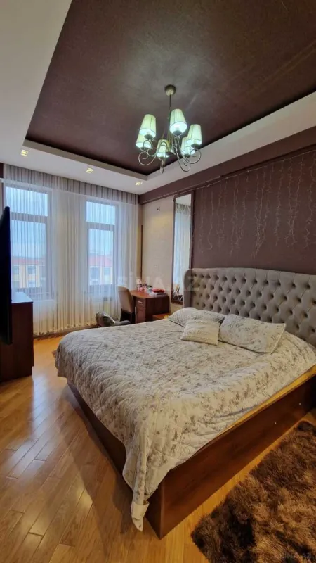 Satılır 2 otaqlı mənzil 63 m²