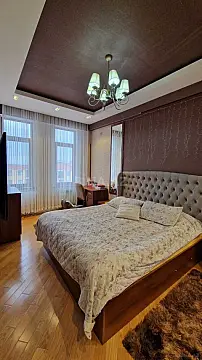 Satılır 2 otaqlı mənzil 63 m²