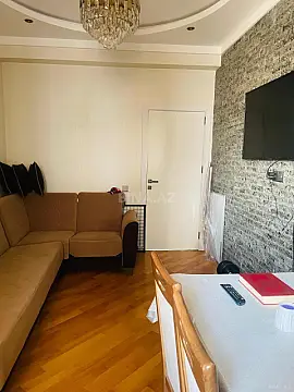 Satılır 2 otaqlı mənzil 58 m²