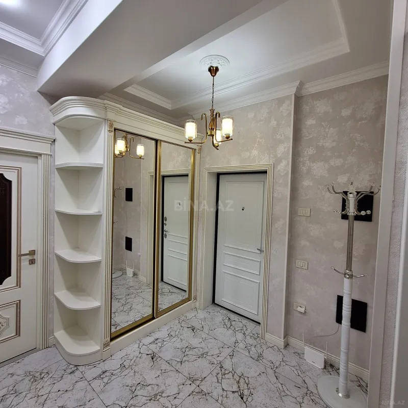 Kirayə verilir 3 otaqlı mənzil 93 m²