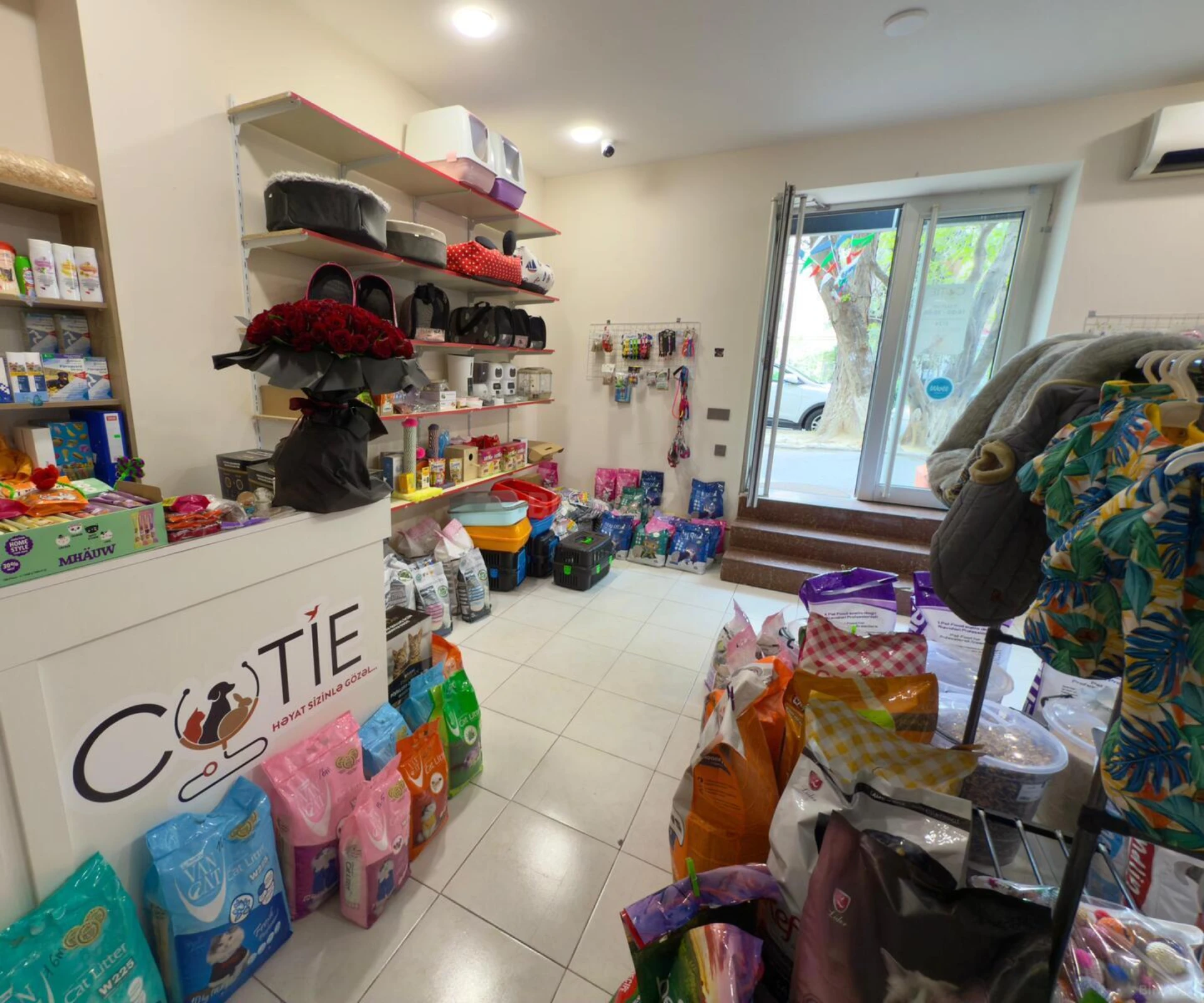 Satılır obyekt 90 m²