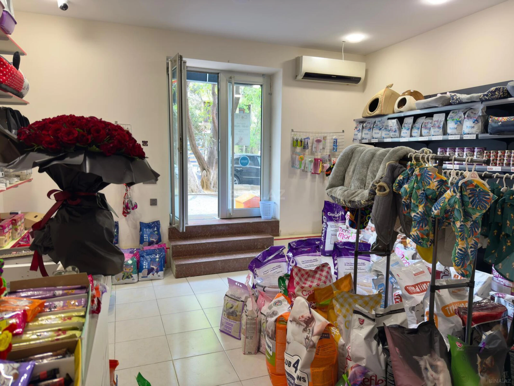Satılır obyekt 90 m²
