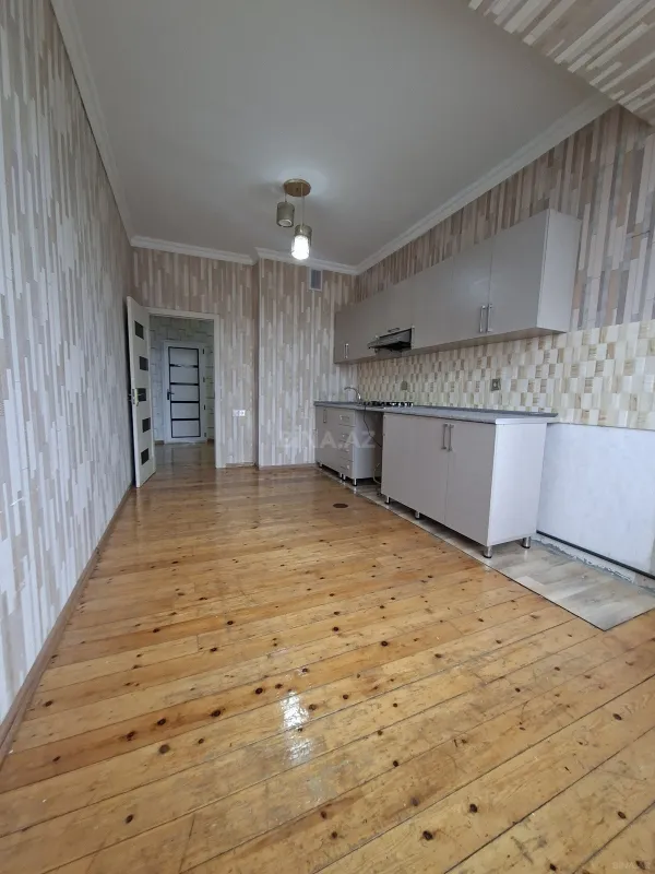 Kirayə verilir 3 otaqlı mənzil 130 m²