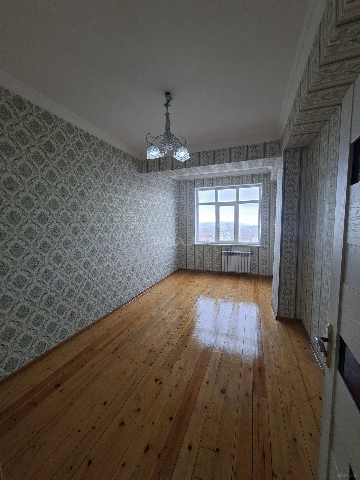 Kirayə verilir 3 otaqlı mənzil 130 m²