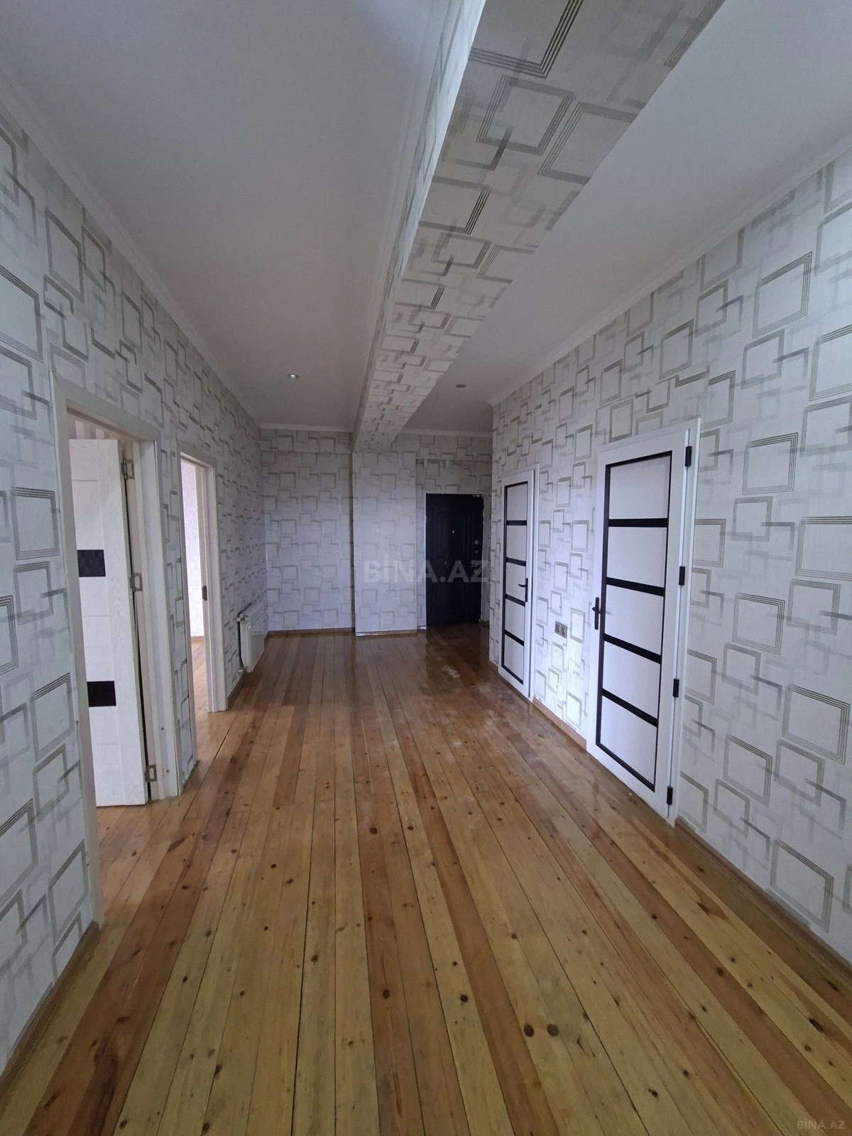 Kirayə verilir 3 otaqlı mənzil 130 m²