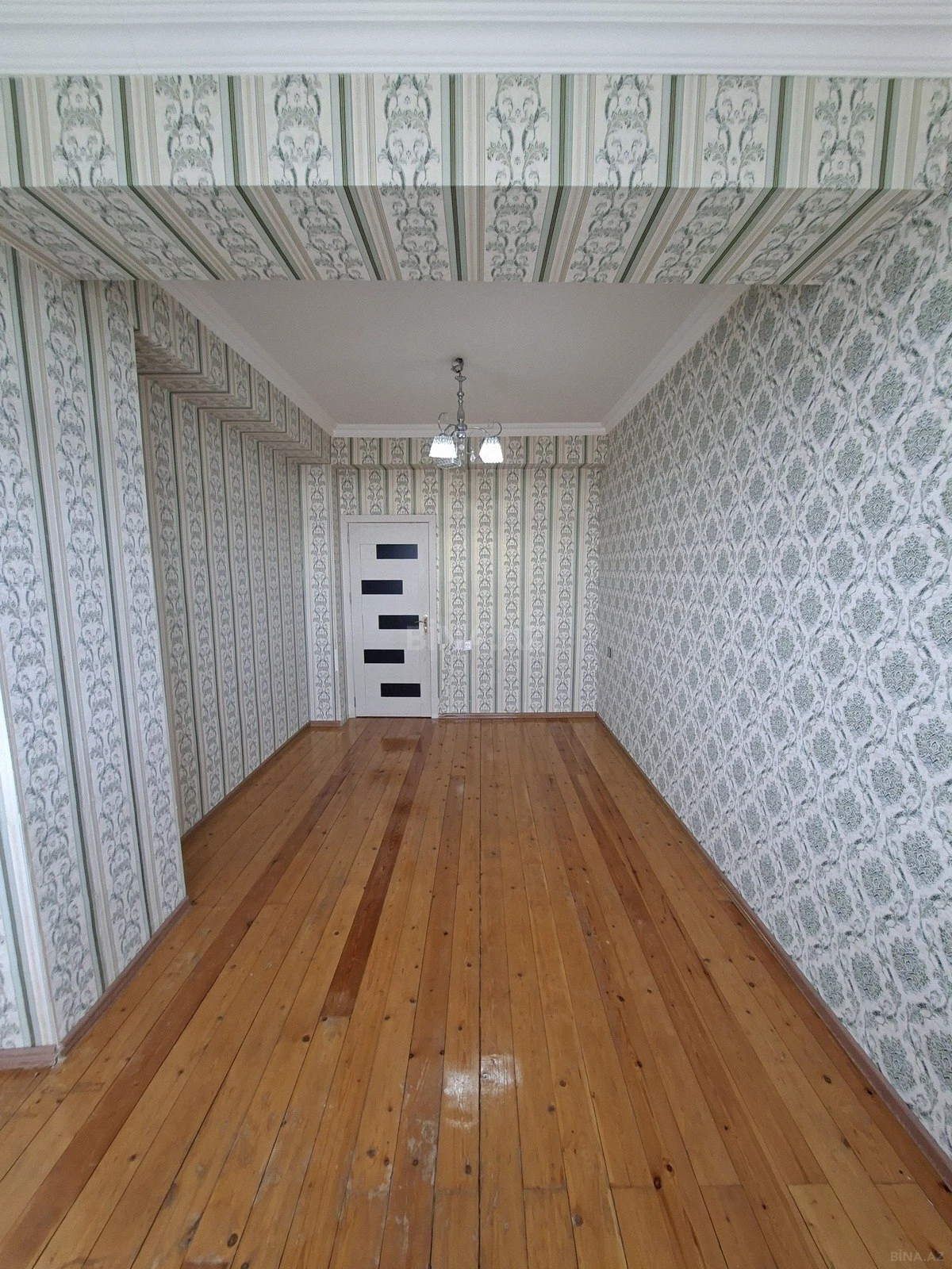 Kirayə verilir 3 otaqlı mənzil 130 m²