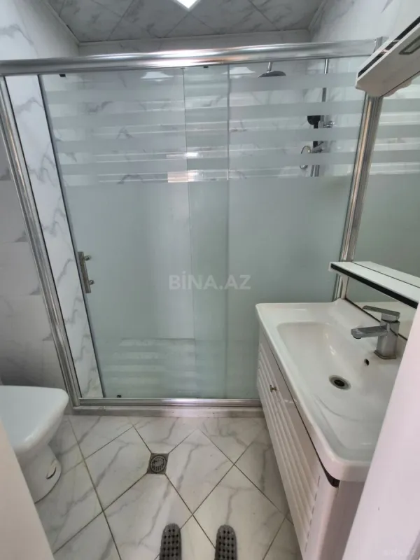 Kirayə verilir 2 otaqlı mənzil 90 m²