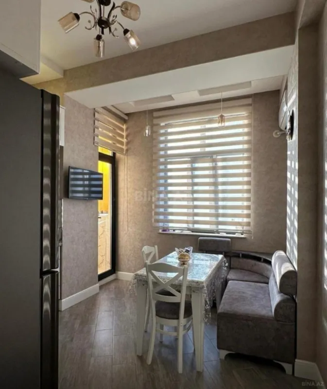 Satılır 3 otaqlı mənzil 97 m²