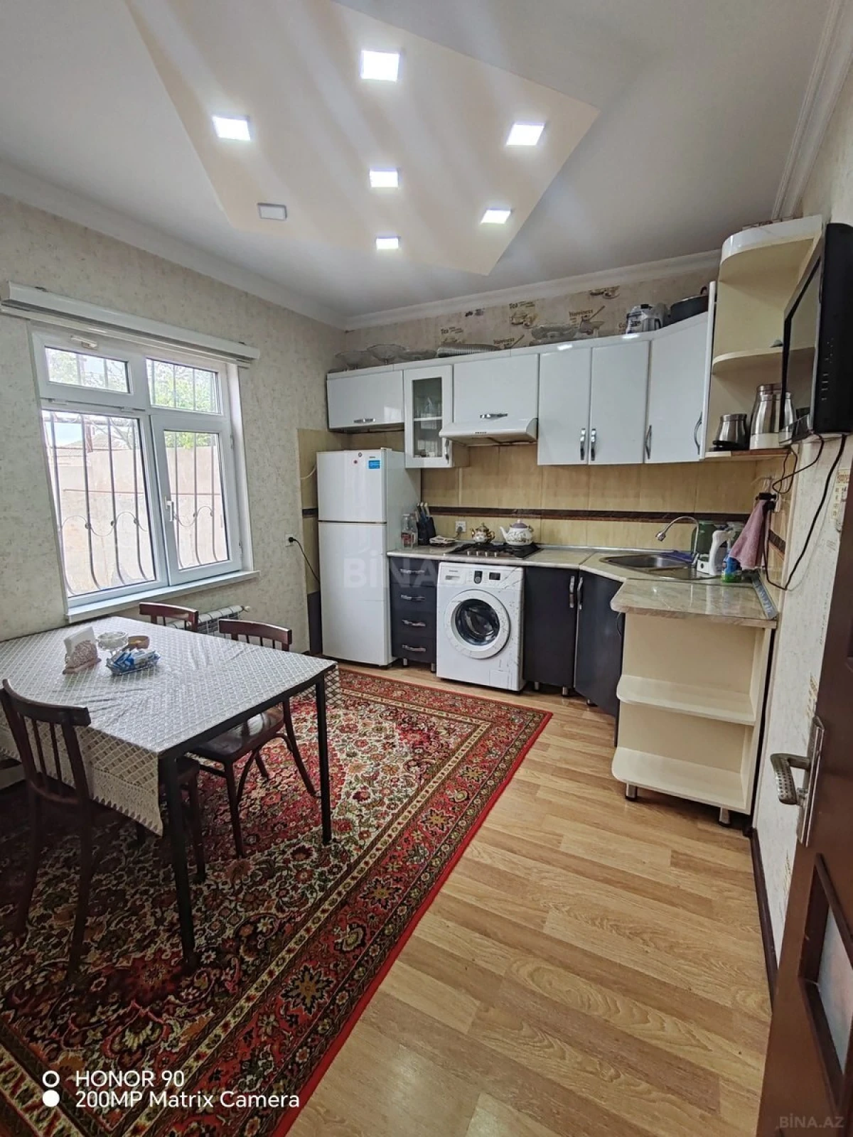 Satılır 4 otaqlı həyət evi 140 m²