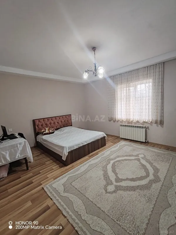 Satılır 4 otaqlı həyət evi 140 m²