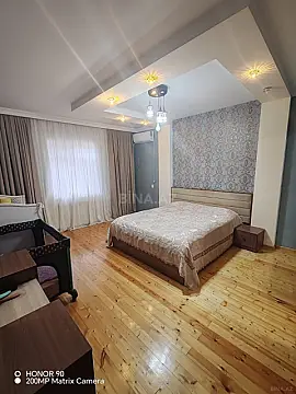 Satılır 4 otaqlı həyət evi 140 m²