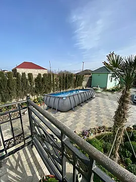 Satılır 5 otaqlı həyət evi 280 m²