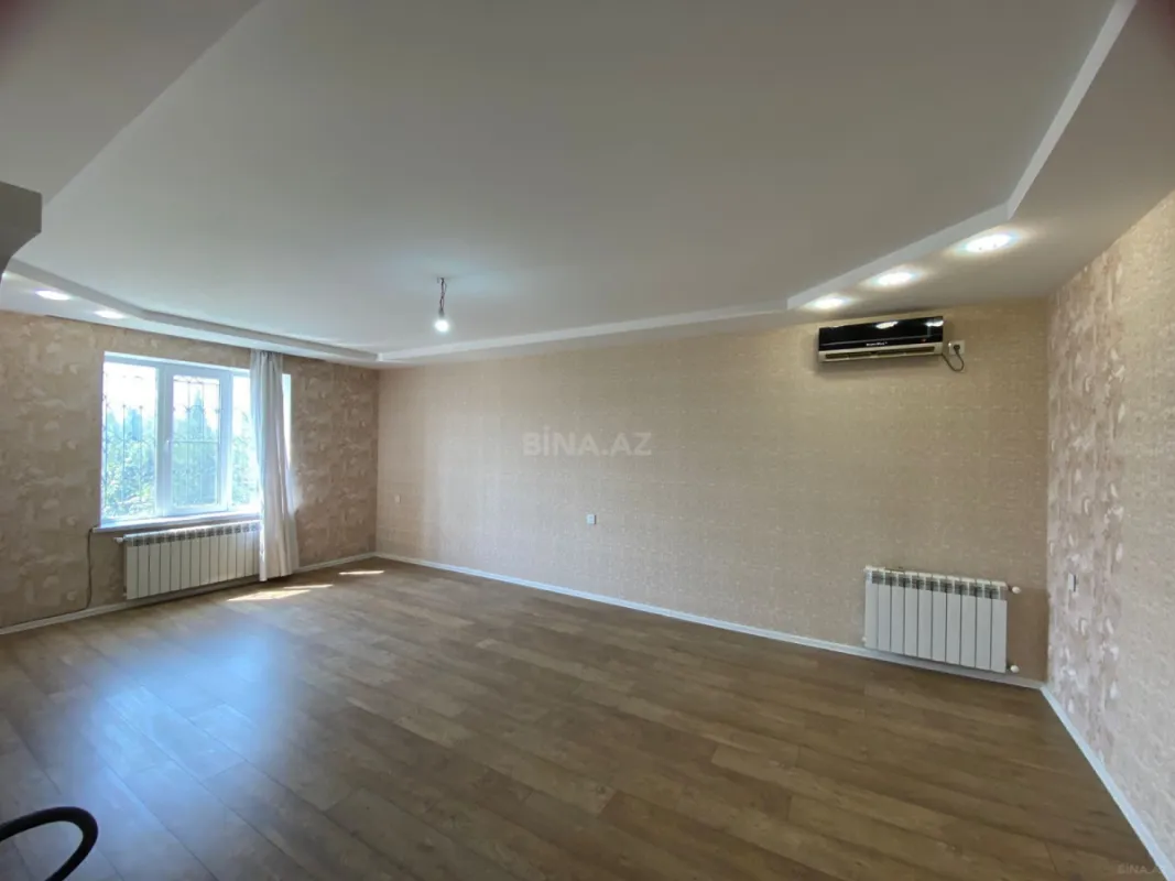 Satılır 5 otaqlı həyət evi 280 m²