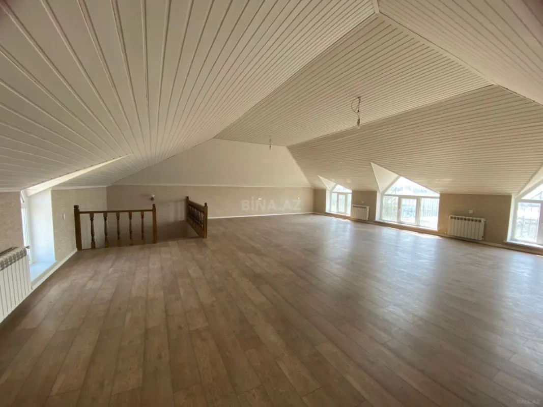Satılır 5 otaqlı həyət evi 280 m²