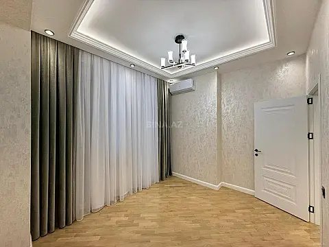 Satılır 3 otaqlı mənzil 105 m²