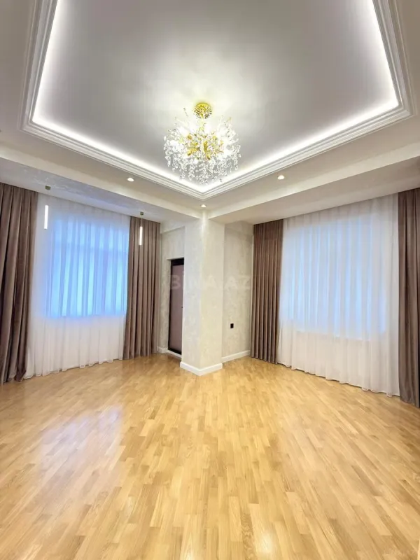 Satılır 3 otaqlı mənzil 105 m²