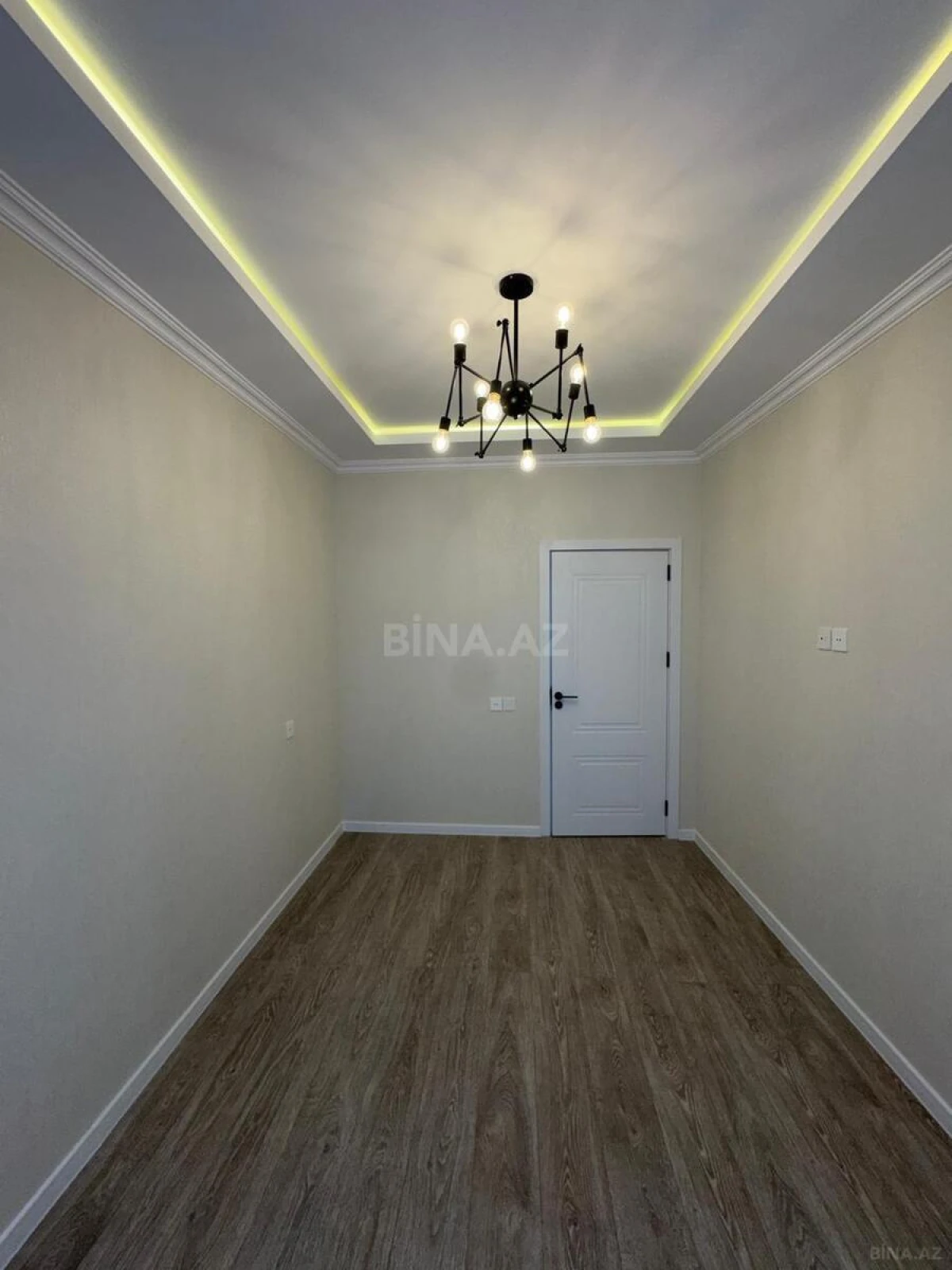 Satılır 2 otaqlı mənzil 52 m²