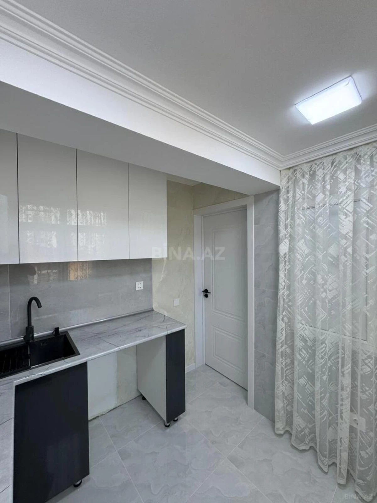 Satılır 2 otaqlı mənzil 52 m²