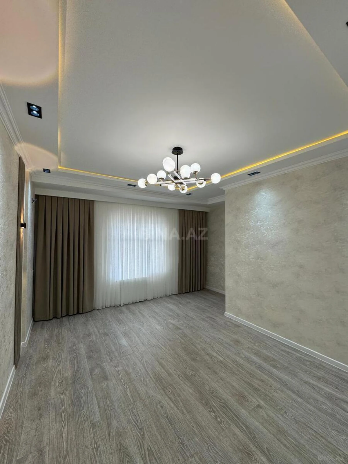 Satılır 2 otaqlı mənzil 52 m²