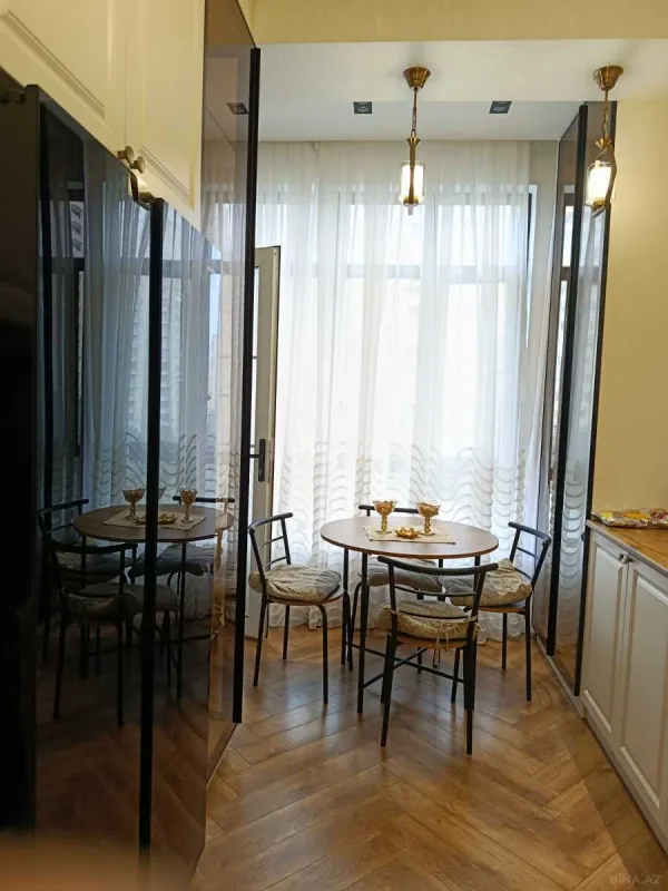 Satılır 3 otaqlı mənzil 120 m²
