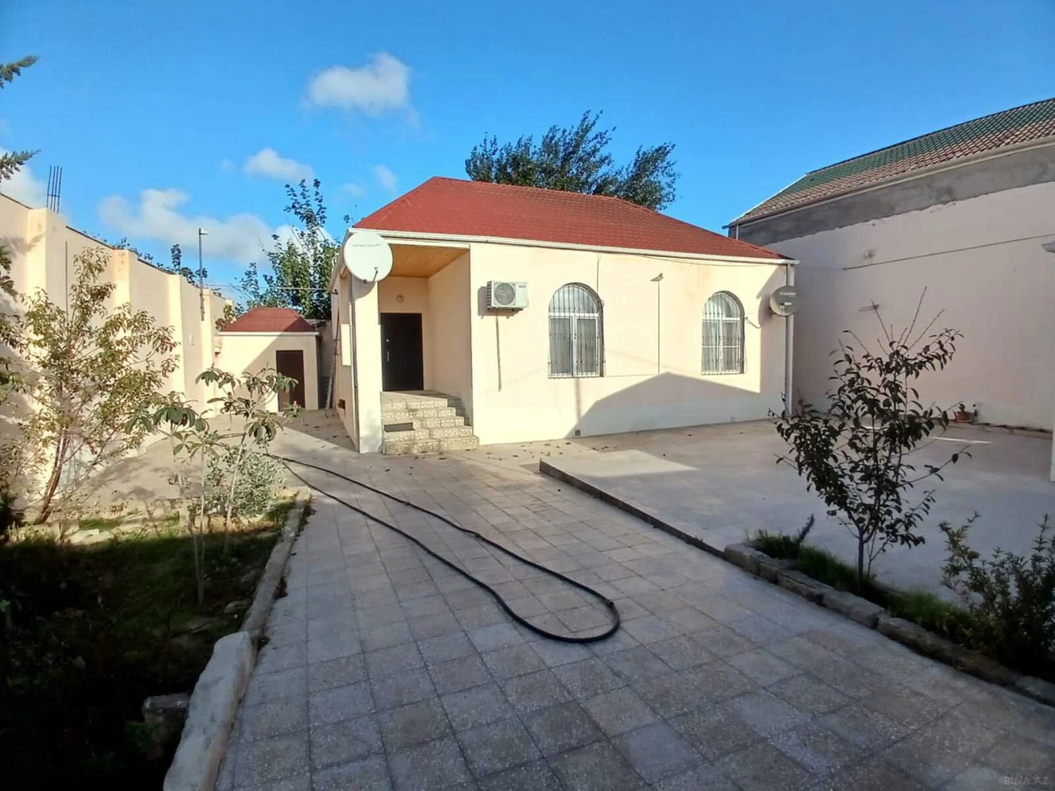 Satılır 3 otaqlı həyət evi 85 m²