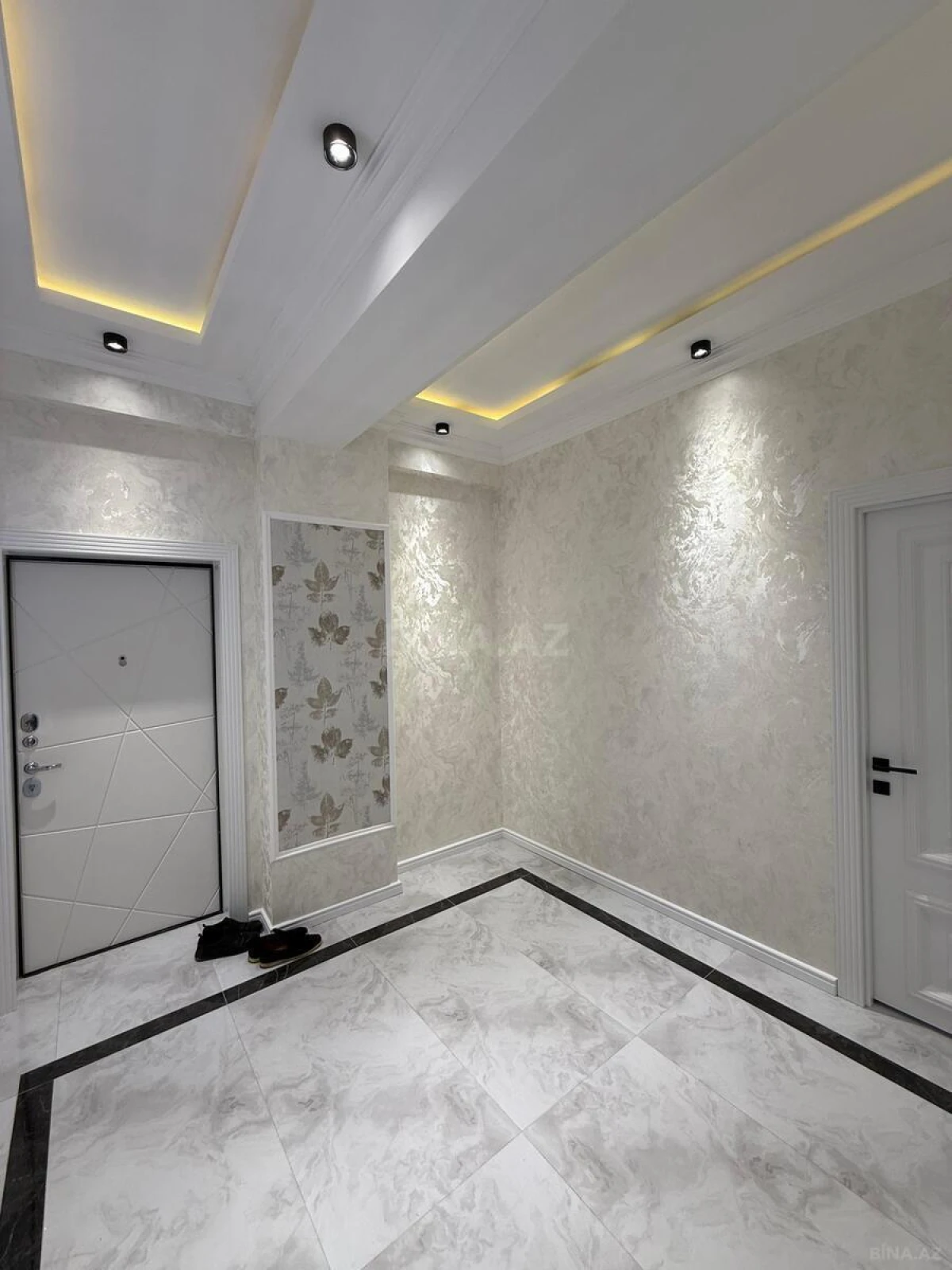 Satılır 3 otaqlı mənzil 110 m²