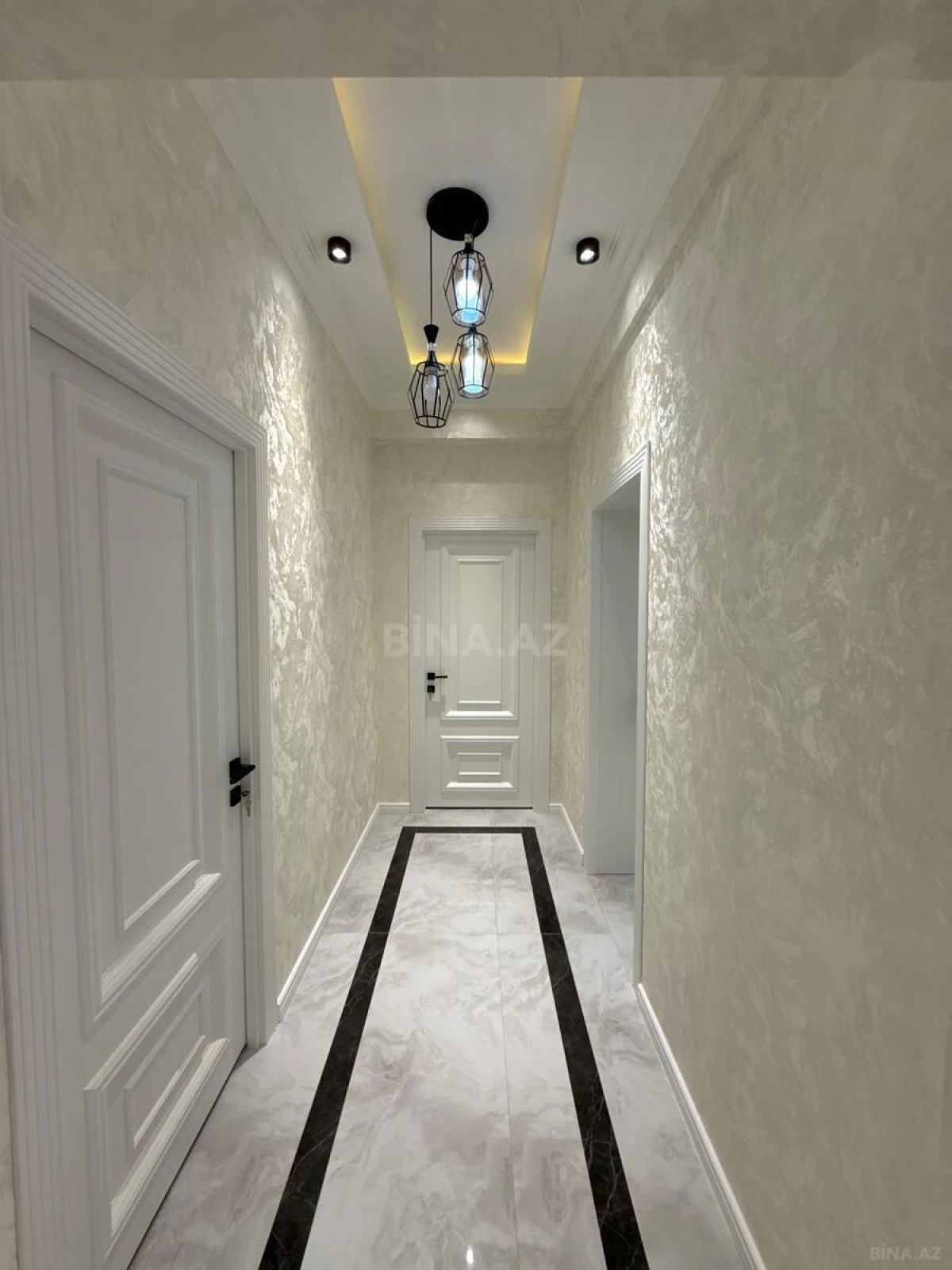 Satılır 3 otaqlı mənzil 110 m²