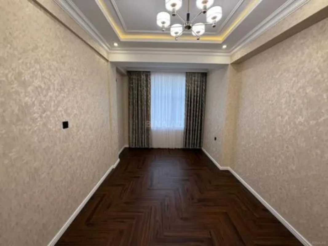 Satılır 3 otaqlı mənzil 110 m²