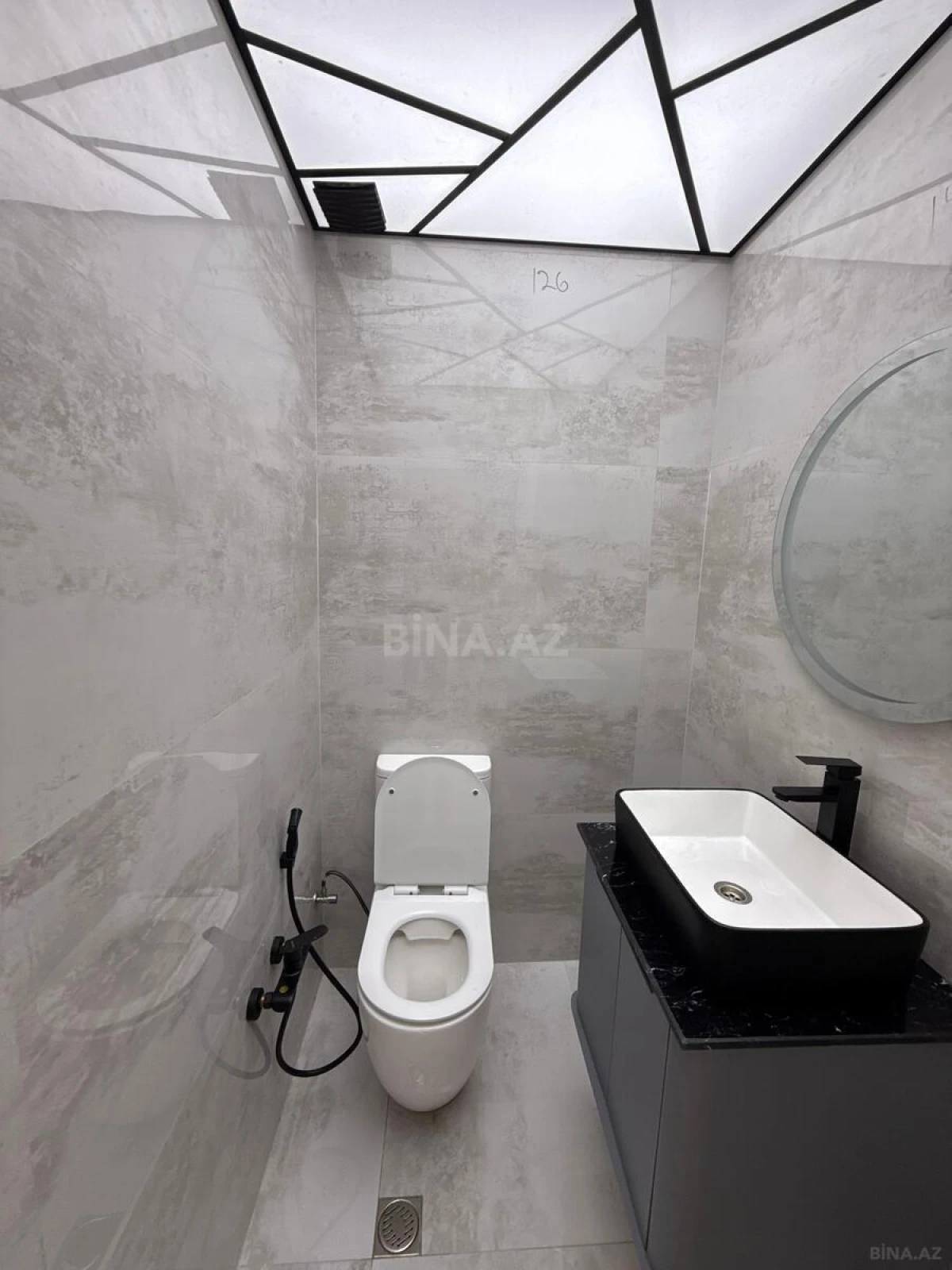 Satılır 3 otaqlı mənzil 110 m²