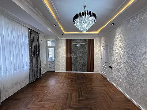 Satılır 3 otaqlı mənzil 110 m²