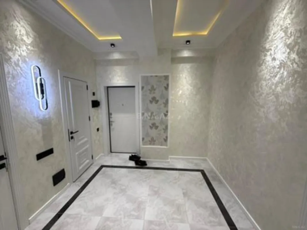 Satılır 3 otaqlı mənzil 110 m²