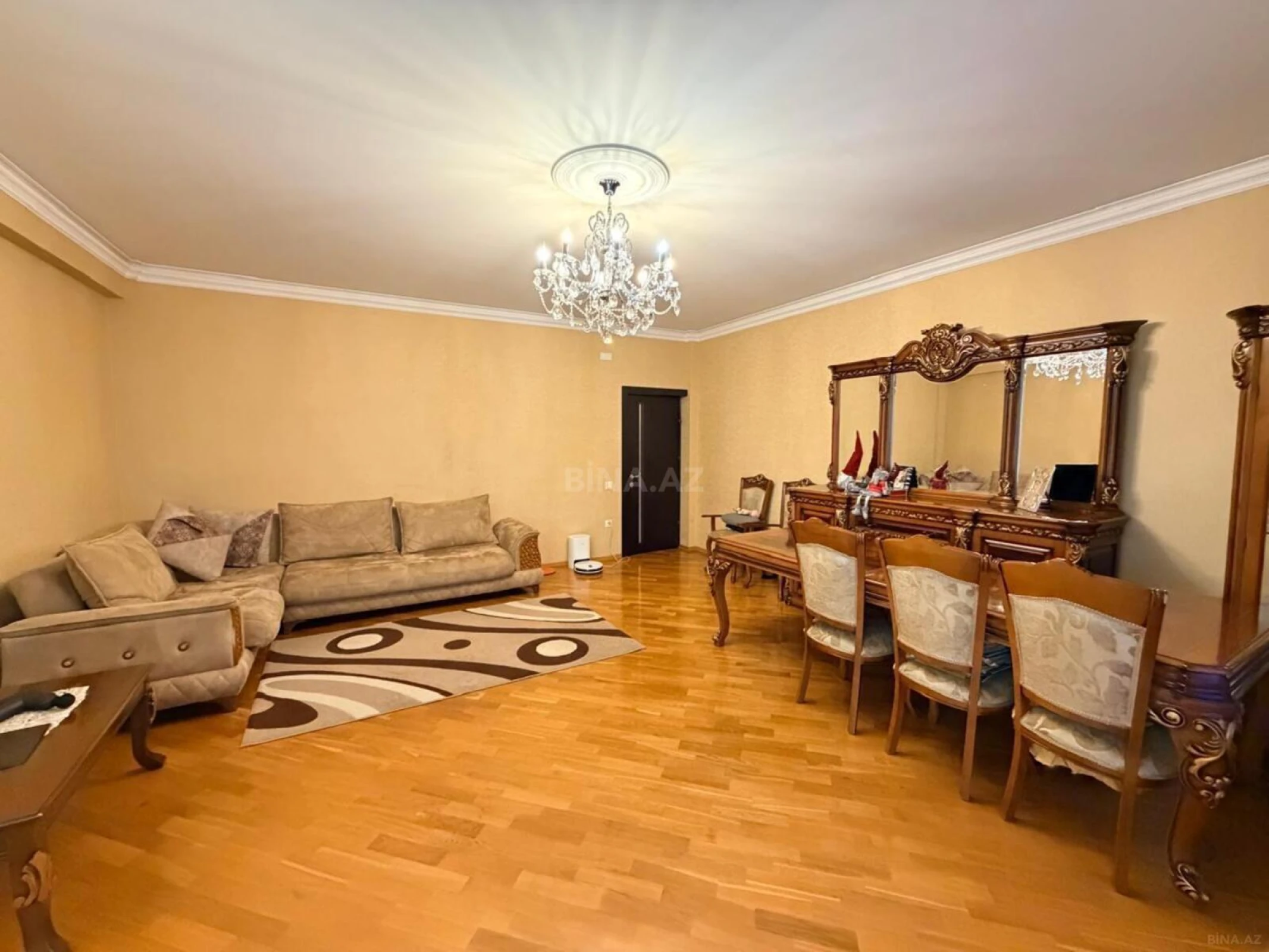 Satılır 2 otaqlı mənzil 110 m²