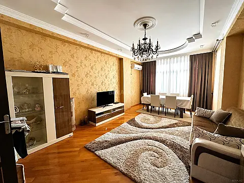 Satılır 3 otaqlı mənzil 145 m² — Bakı 3 otaq 145.00 m²