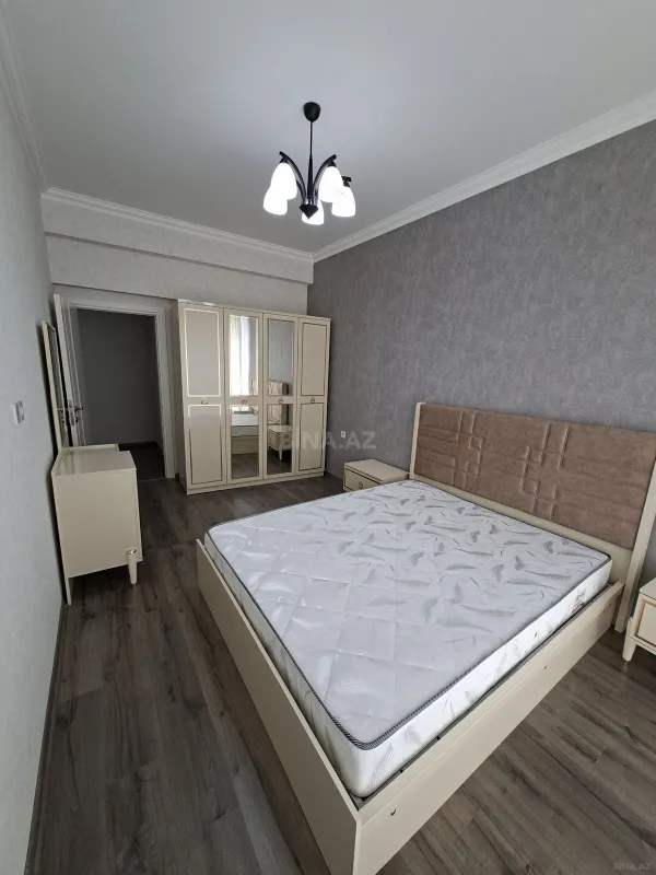 Kirayə verilir 2 otaqlı mənzil 75 m²