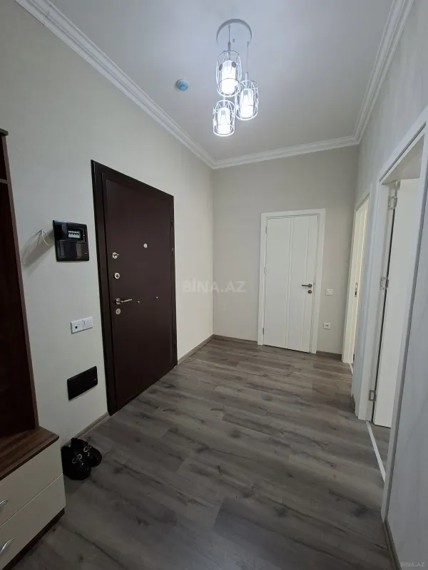 Kirayə verilir 2 otaqlı mənzil 75 m²