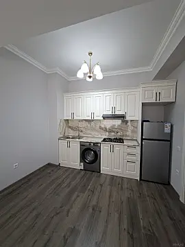 Kirayə verilir 2 otaqlı mənzil 75 m²