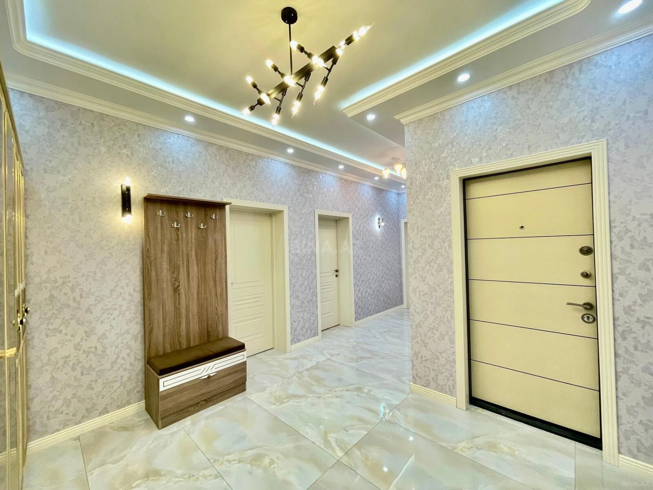 Kirayə verilir 3 otaqlı mənzil 125 m²