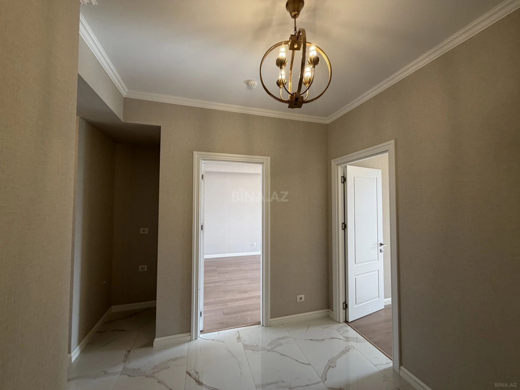 Satılır 3 otaqlı mənzil 96 m²
