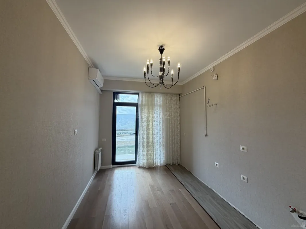 Satılır 3 otaqlı mənzil 96 m²