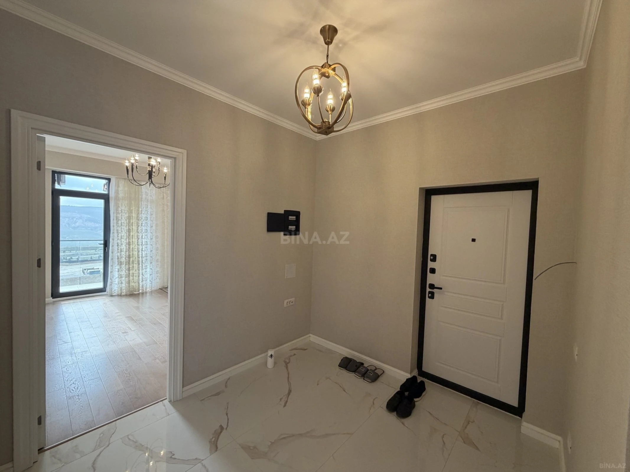 Satılır 3 otaqlı mənzil 96 m²