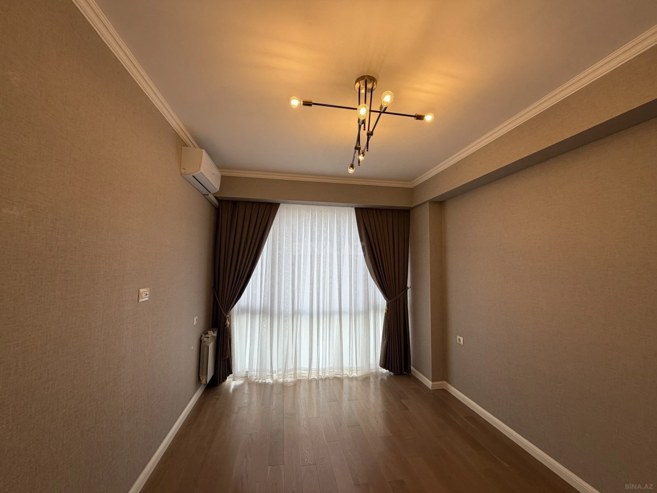 Satılır 3 otaqlı mənzil 96 m²
