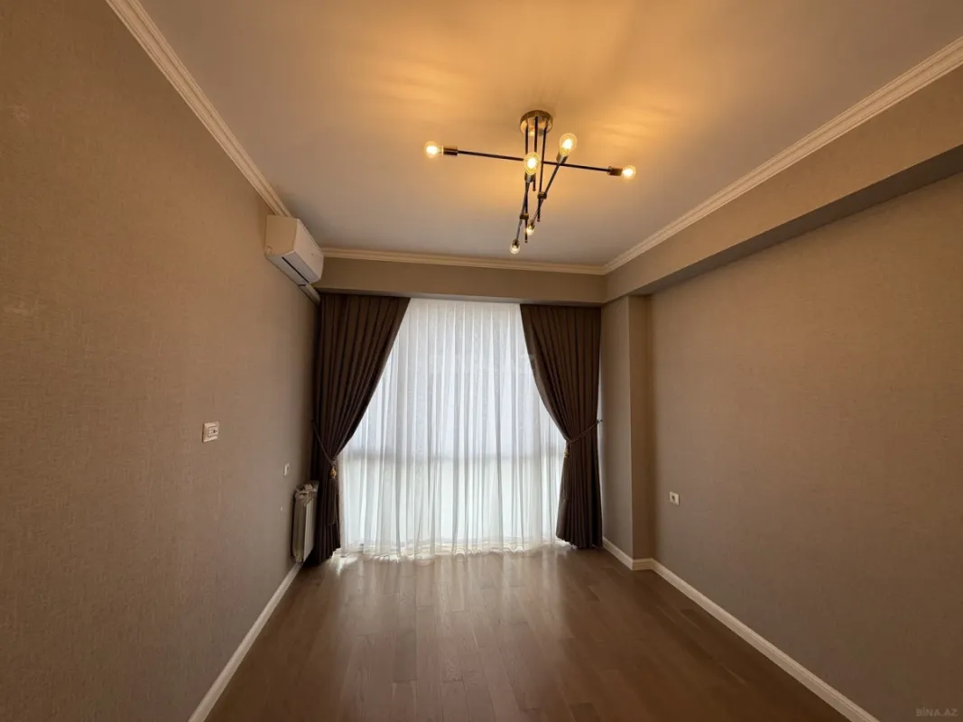 Satılır 3 otaqlı mənzil 96 m²