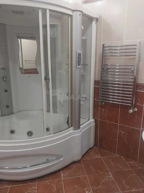 Satılır 6 otaqlı həyət evi 400 m²