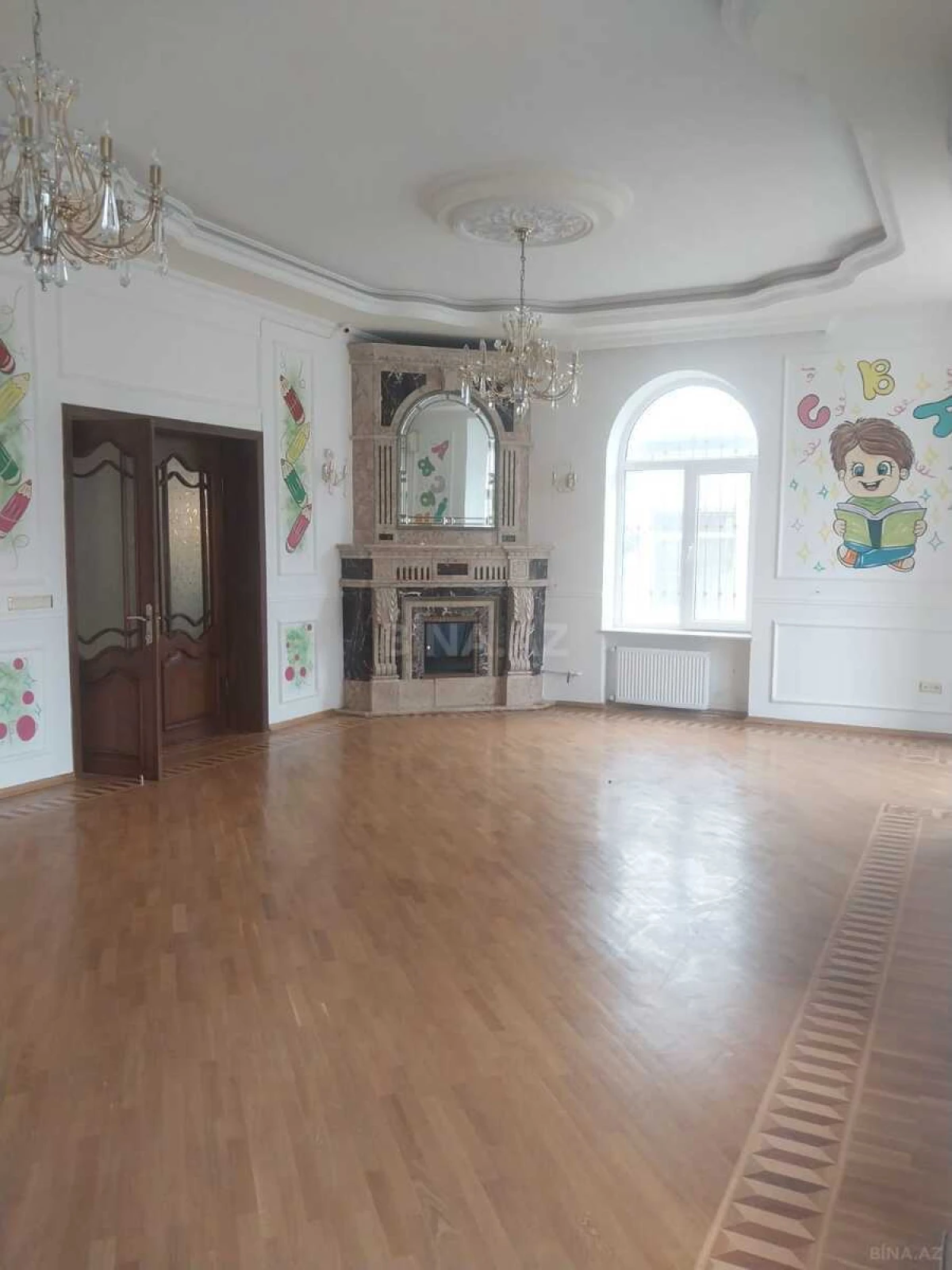 Satılır 6 otaqlı həyət evi 400 m²