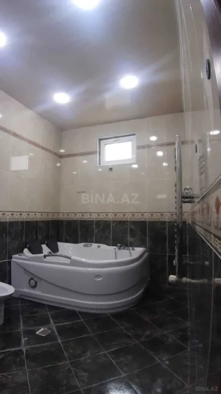 Satılır 6 otaqlı həyət evi 400 m²